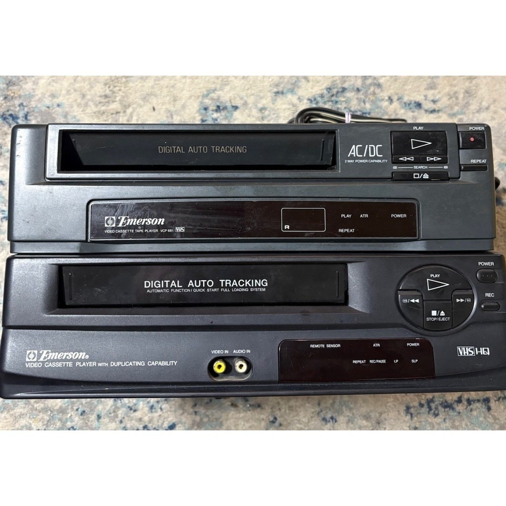 2 Emerson VCRs  Models VCPR205 & VCP681 Both Power On  [PARTS ONLY]